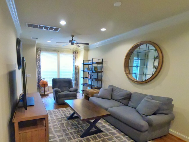 Living room - 3950 Floyd St