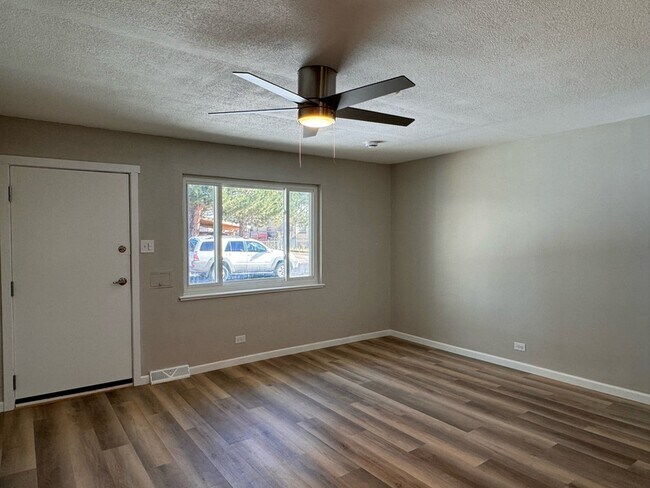 Foto del edificio - 3455 Jackson St