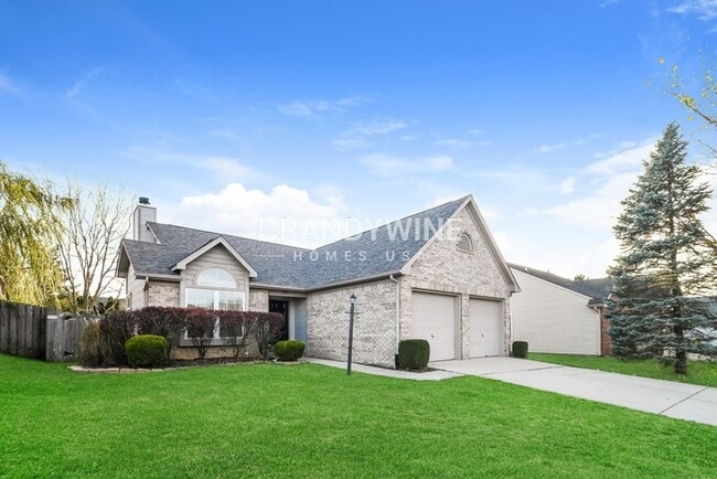 Building Photo - 3231 Village Park N Dr