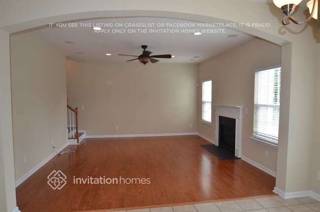 Foto del edificio - 13301 Eastfield Village Ln