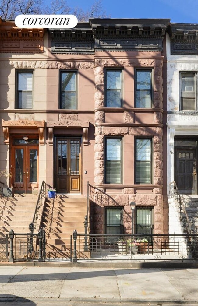 Building Photo - 773 Macon St