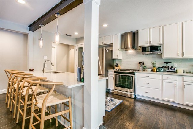 Foto del edificio - 105 Shadywood Ln