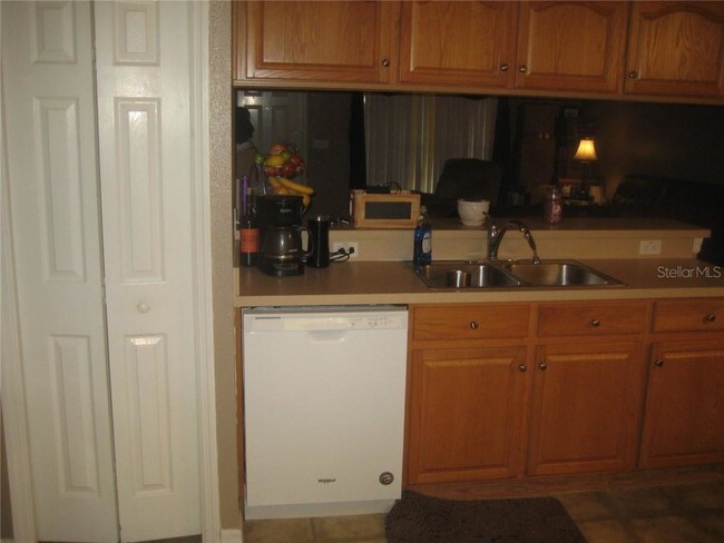 Foto del edificio - 113 Heatherwood Blvd