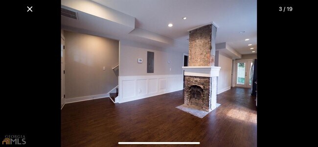 Foto del edificio - 954 Parsons St SW