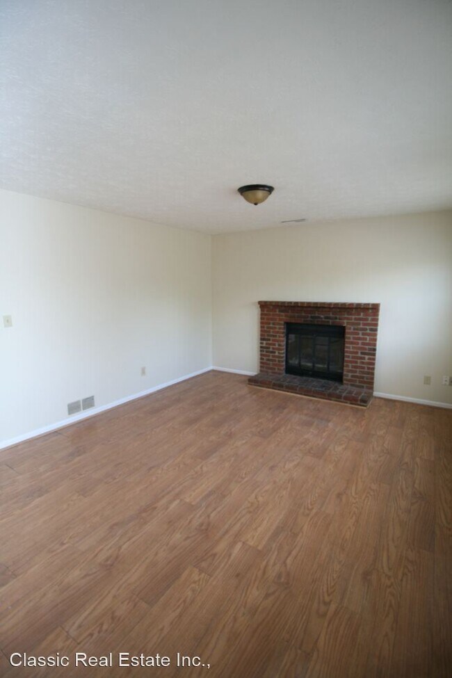 Building Photo - 3 br, 1.5 bath House - 3165 Pimlico Pkwy