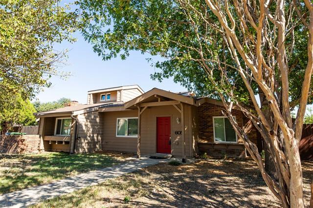 Foto principal - 605 Hunters Glen St