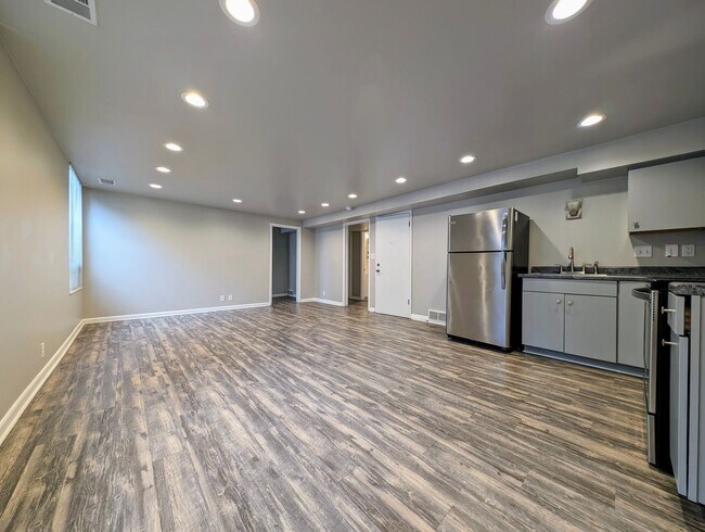 Foto del edificio - 1227 Sherman Ave