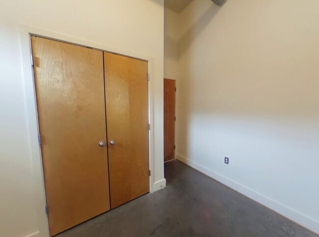 Photo - 301 Goshen St Apartment