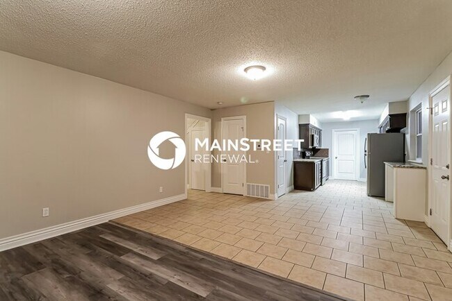Foto del edificio - 3 Bedroom Pet-Friendly Home in MIDWEST CITY, OK with Main Street Renewal