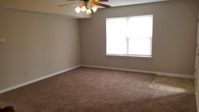 Building Photo - 2716 Hayden Park Ln