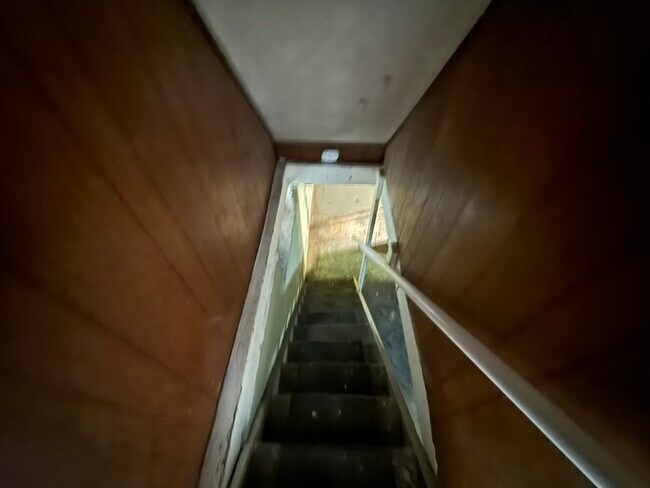 Foto del edificio - 659 Fisher Hill St