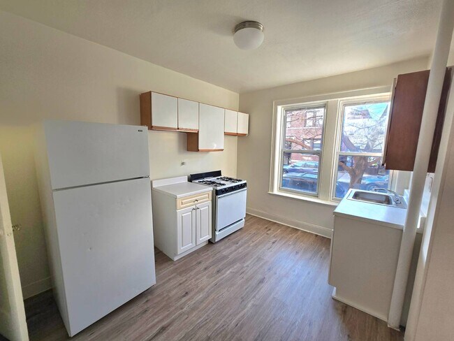 Foto del edificio - 40-21 67th St