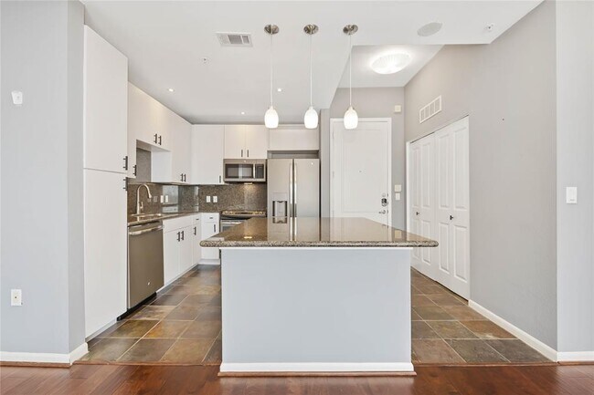 Building Photo - 3505 Sage Rd