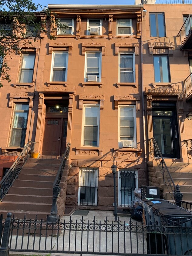 Primary Photo - 426 Jefferson Ave