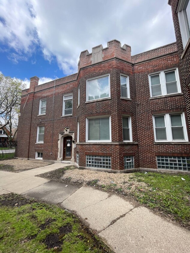 7431 S King Dr, Chicago, IL 60619 - Apartments in Chicago, IL ...