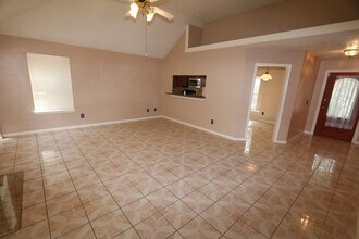 Building Photo - 20514 Red Sun Dr