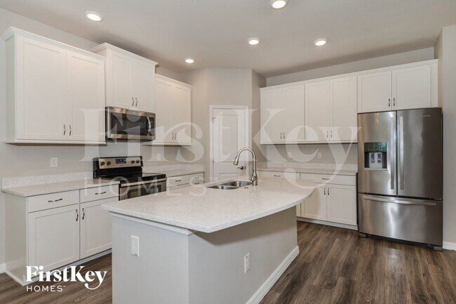 Building Photo - 6117 Oak Mill Terrace