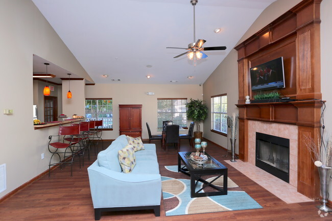 Interior Photo - XAudubon Crest Apartments