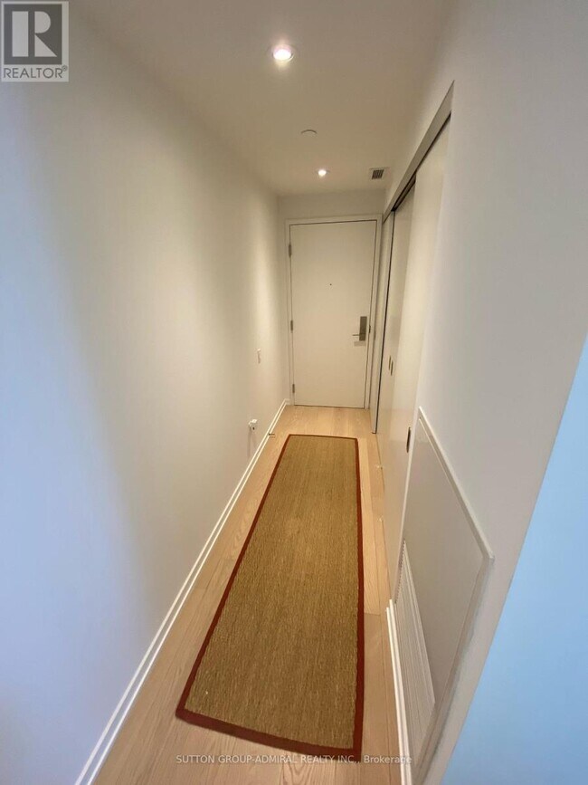 Building Photo - 60 Colborne St