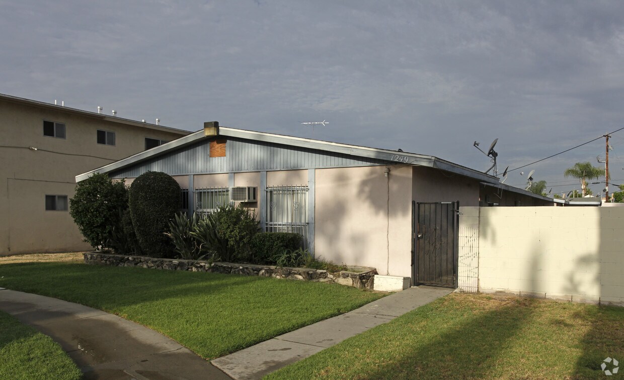 1249 N Dresden Pl, Anaheim, CA 92801 Apartments in Anaheim, CA