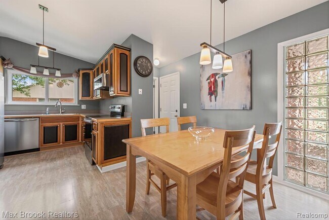 Foto del edificio - 44018 Bannockburn Dr