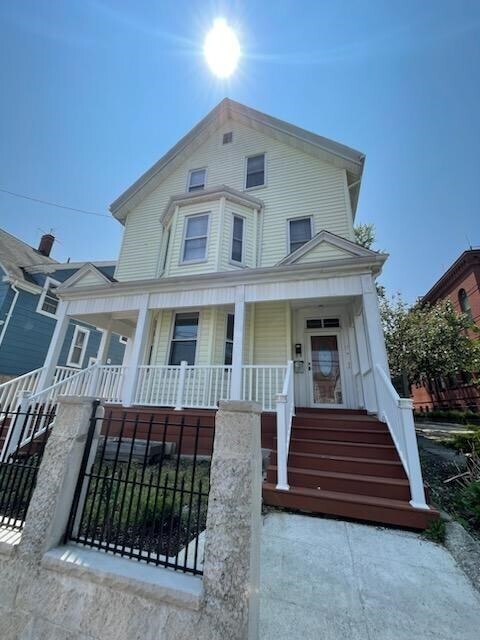 Building Photo - 17-19 Wyman St