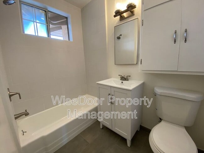 Photo - 1101 Beach St Apartment