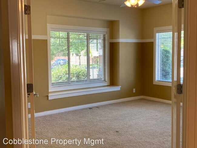 Building Photo - 3 br, 2 bath House - 904 W Cagney