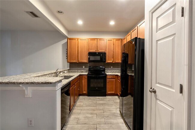 Foto del edificio - 4631 69th Pl N