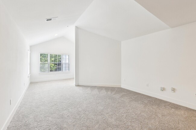 Foto del edificio - Wesley St. Claire Apartments at Lawrenceville