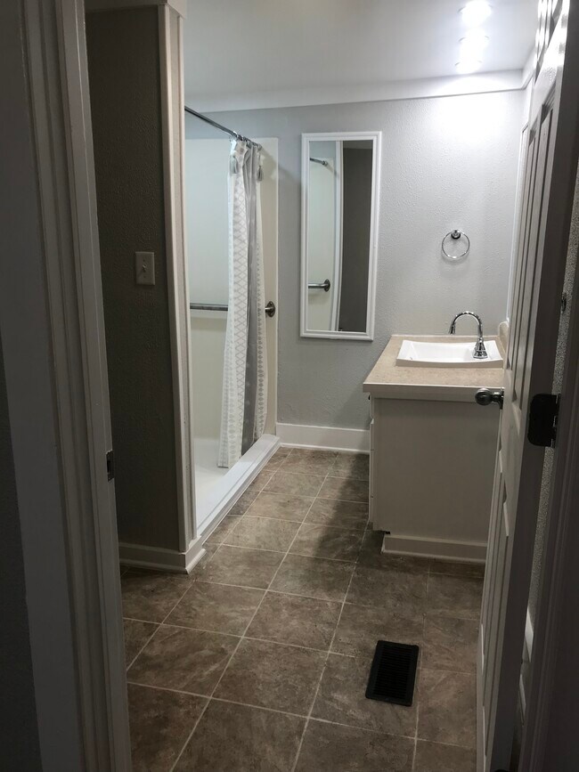 Foto del edificio - 612 W Jackson St