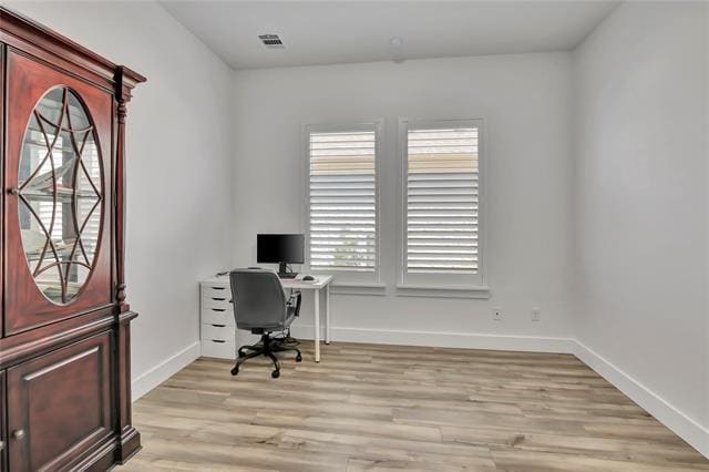 Building Photo - 3730 Maxdale Dr
