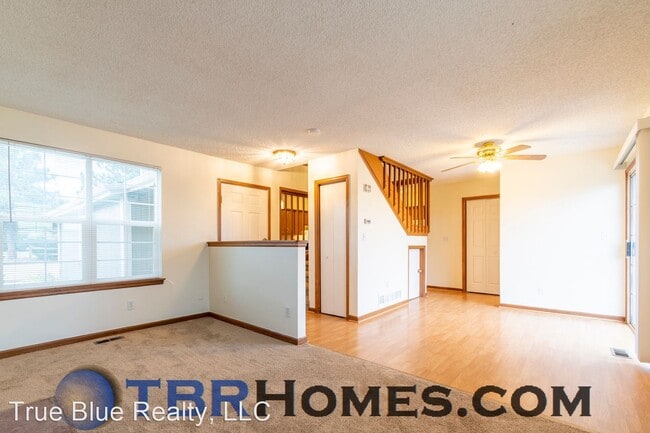 Building Photo - 2 br, 2.5 bath House - 802 Ulysses St