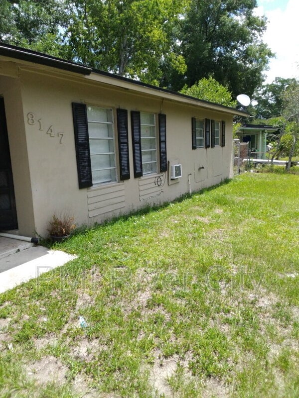Building Photo - 8147 Bazaine Dr