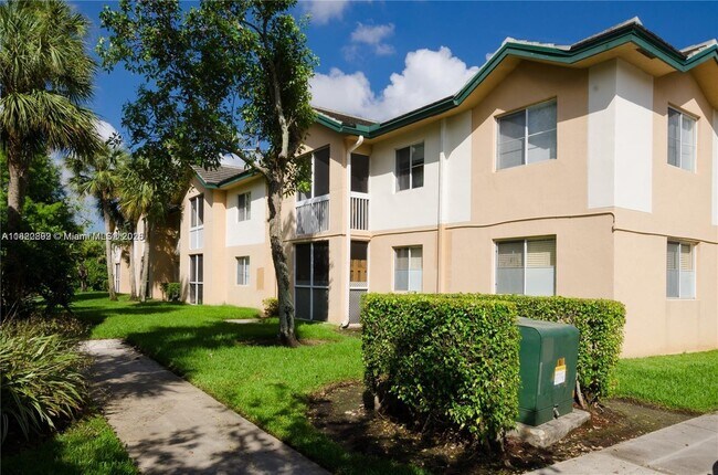 Foto del edificio - 9855 Westview Dr