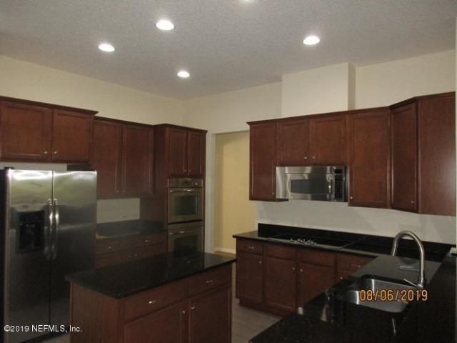 Building Photo - Large 4/3 Home in Eagle Landing