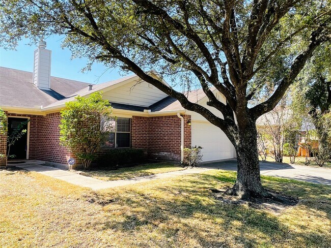 Foto del edificio - 15303 Kellerwood Dr