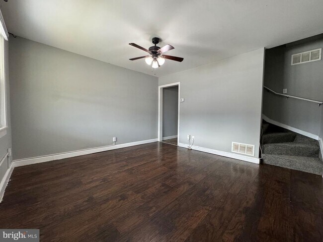 Building Photo - 320 Sollers Point Rd