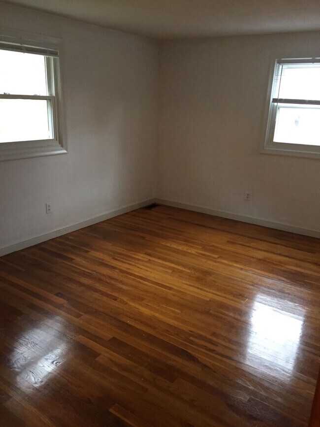 163 Maple St, Needham, MA 02492 Townhouse for Rent in Needham, MA