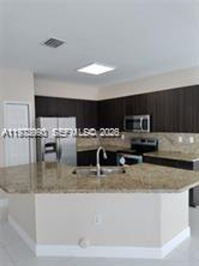 Building Photo - 8546 SW 165th Pl