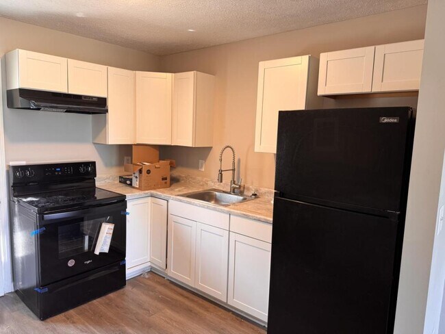 Foto del edificio - 5468 Stacy Springs Rd