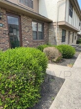 Building Photo - 98 Stornoway Dr W