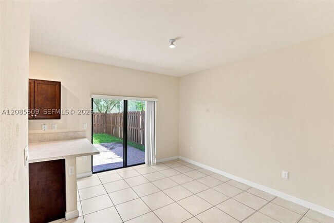 Foto del edificio - 3787 SE 2nd Dr