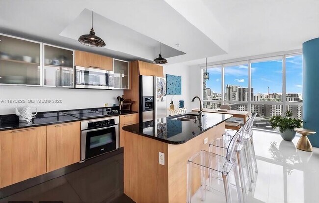 Foto del edificio - 480 NE 30th St