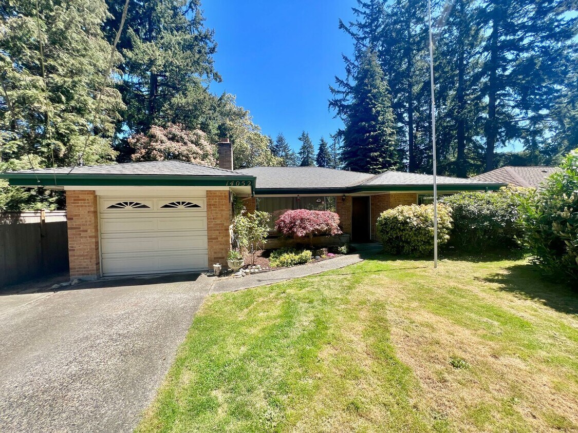 Primary Photo - 3bd/.75ba Seattle Home