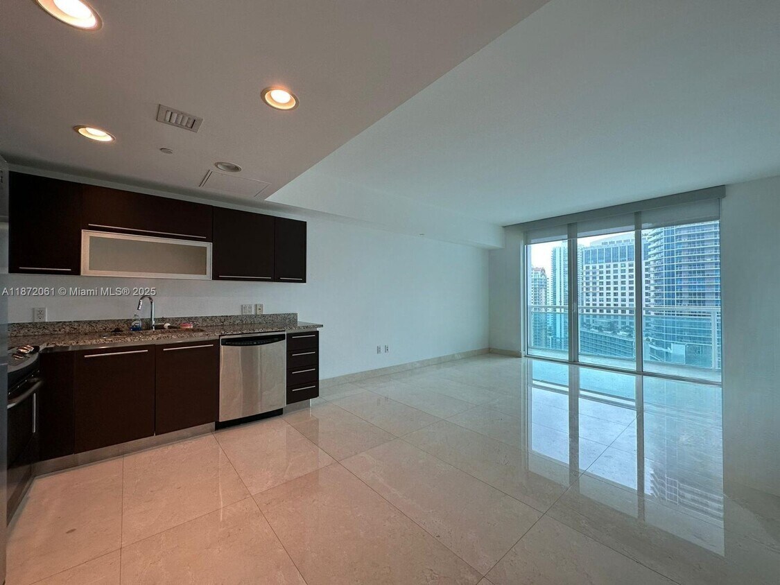 Foto principal - 950 Brickell Bay Dr