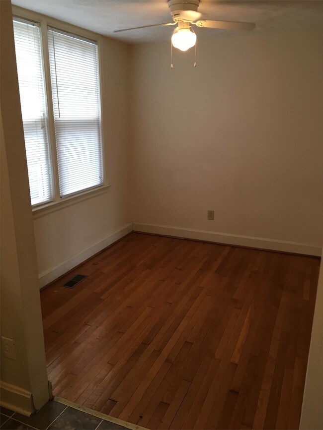 Building Photo - 353 Highland Ave SW