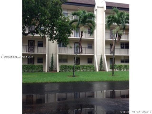 Building Photo - 9430 Poinciana Pl