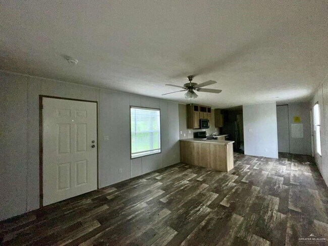 Foto del edificio - 17 N Val Verde Rd