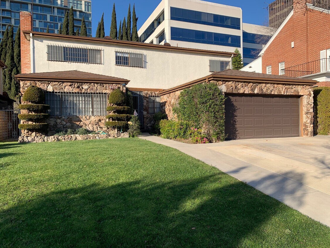 6237 Warner Dr, Los Angeles, CA 90048 House Rental in Los Angeles, CA